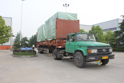 發(fā)往國(guó)外發(fā)電機(jī)組已裝車(chē)發(fā)貨1
